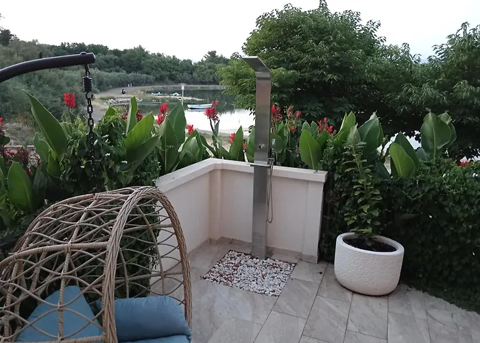 Seaview Holiday Apartments, Ventura Nin