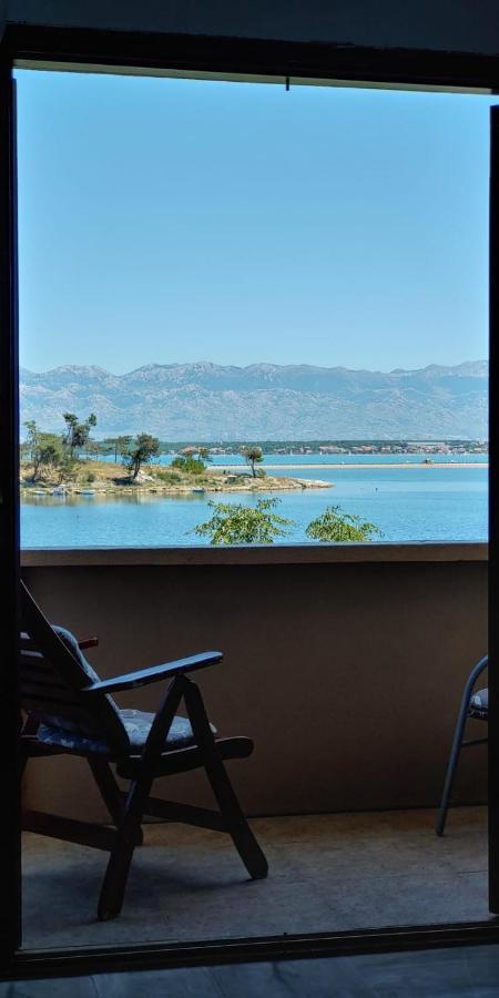 Seaview Apartments, Ventura Apartment *
