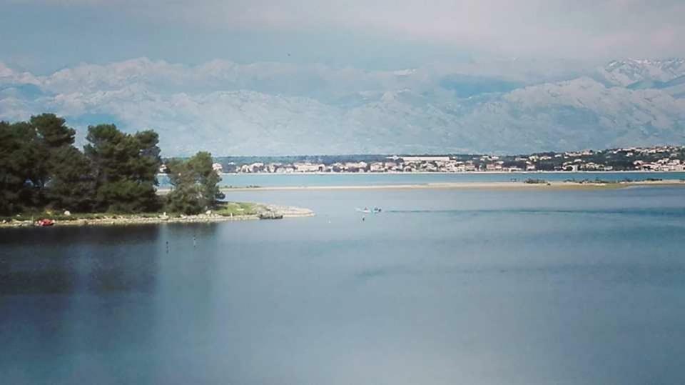 Seaview Apartments, Ventura Nin
