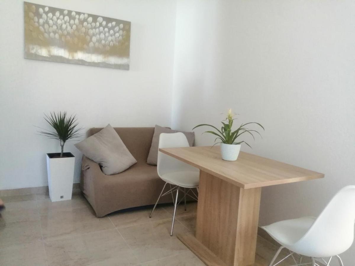 Seaview Apartments, Ventura Appartement *
